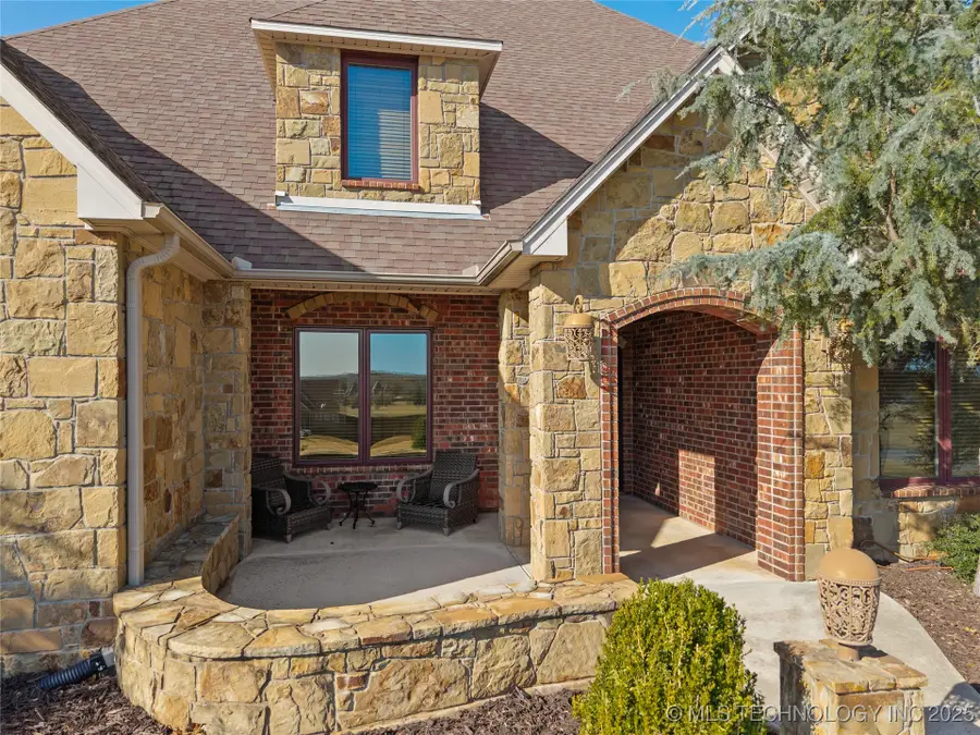 579 Chateau Bend, Ardmore, OK 73401 - Image #2