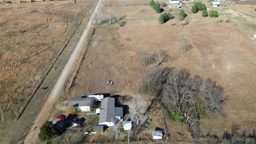 827 N Graham Road N, Stroud, OK 74079 - Image #3