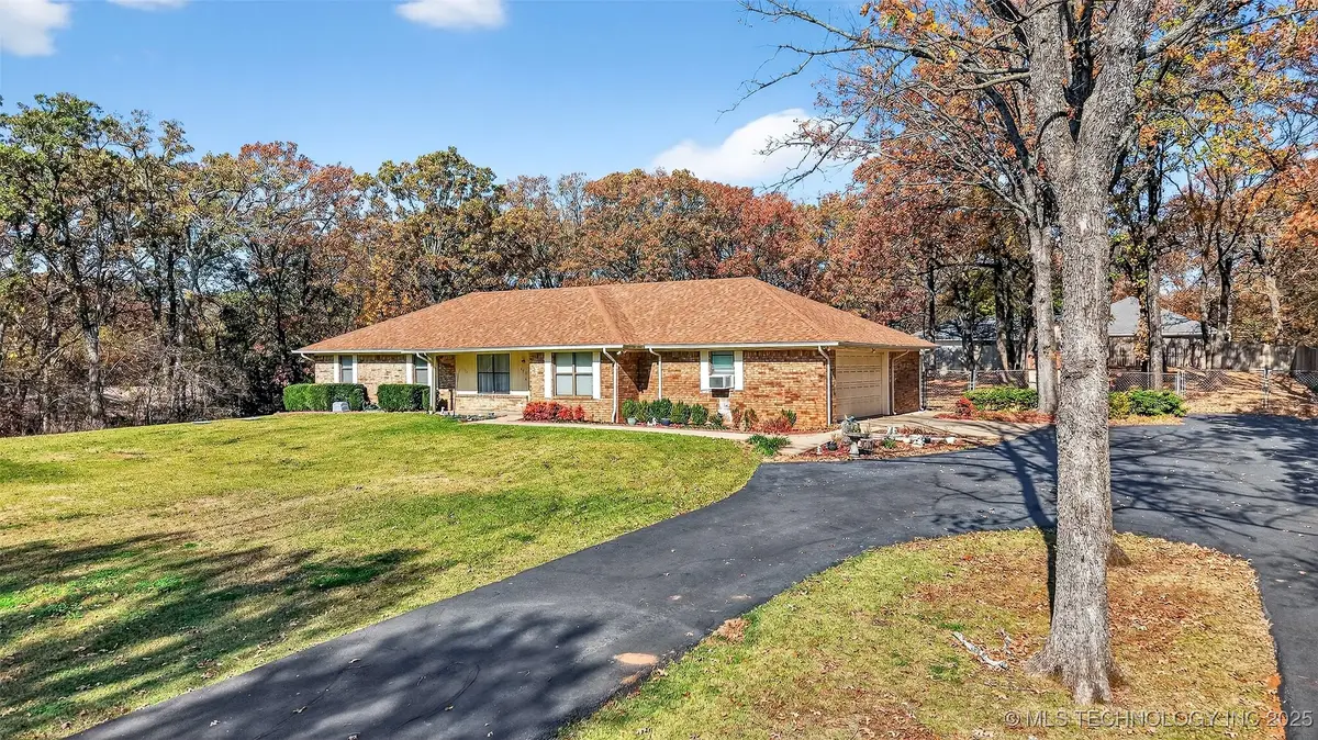 471 Rolling Wood Hills, Durant, OK 74701 - Image #1