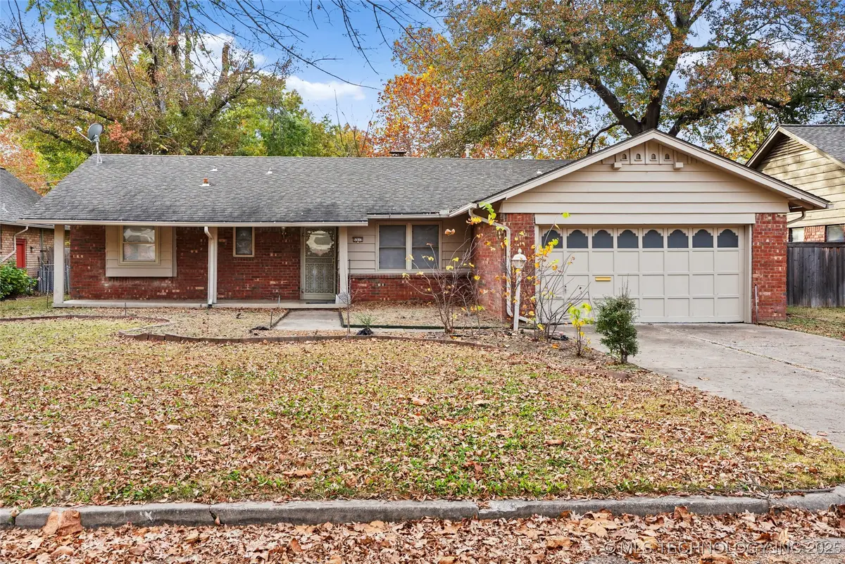5312 S Yorktown Avenue, Tulsa, OK 74105 - Image #1