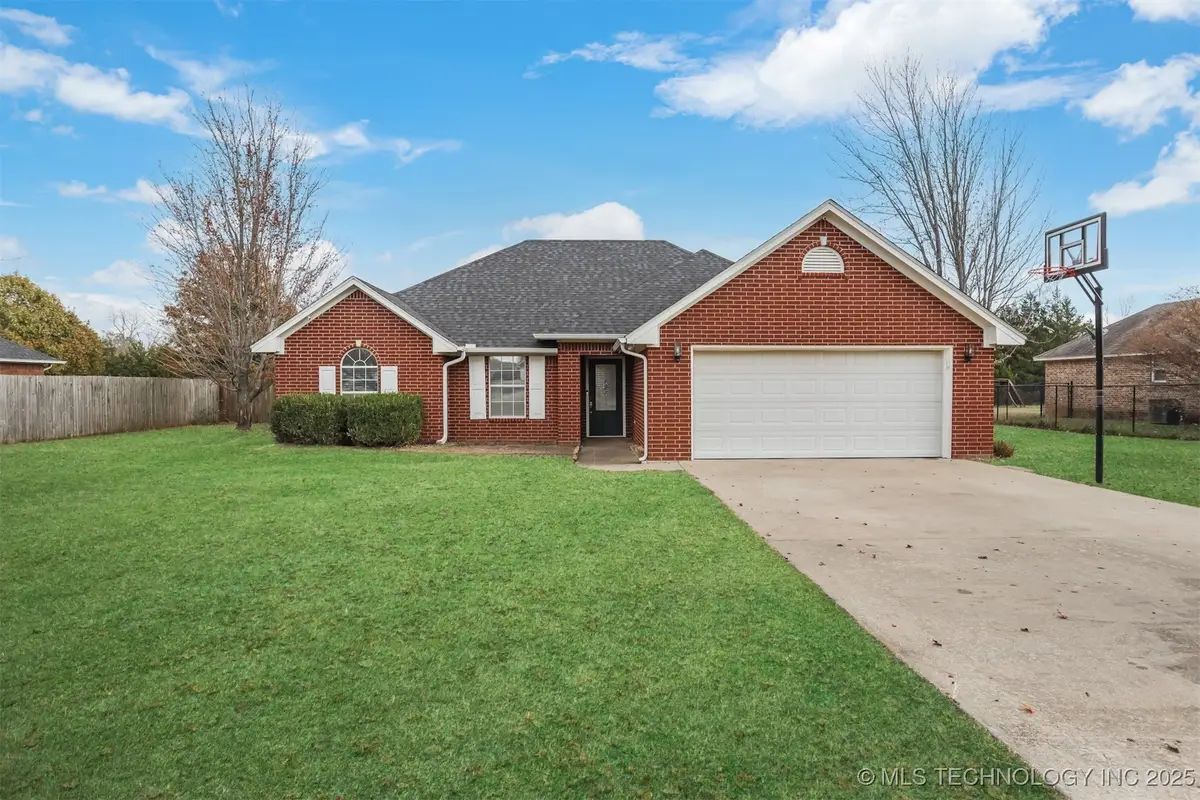 93 Summit Circle, Durant, OK 74701 - Image #1