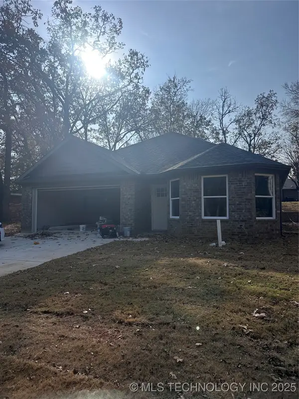 1211 Four Seasons Drive, Durant, OK 74701