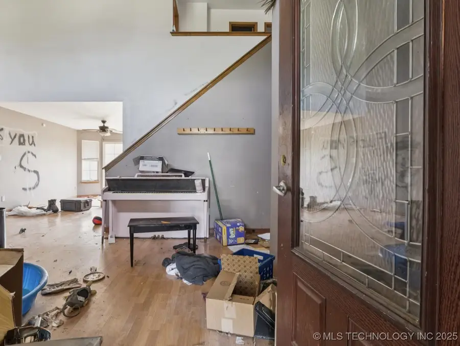 9512 E Sprucewood Drive, Claremore, OK 74019 - Image #2