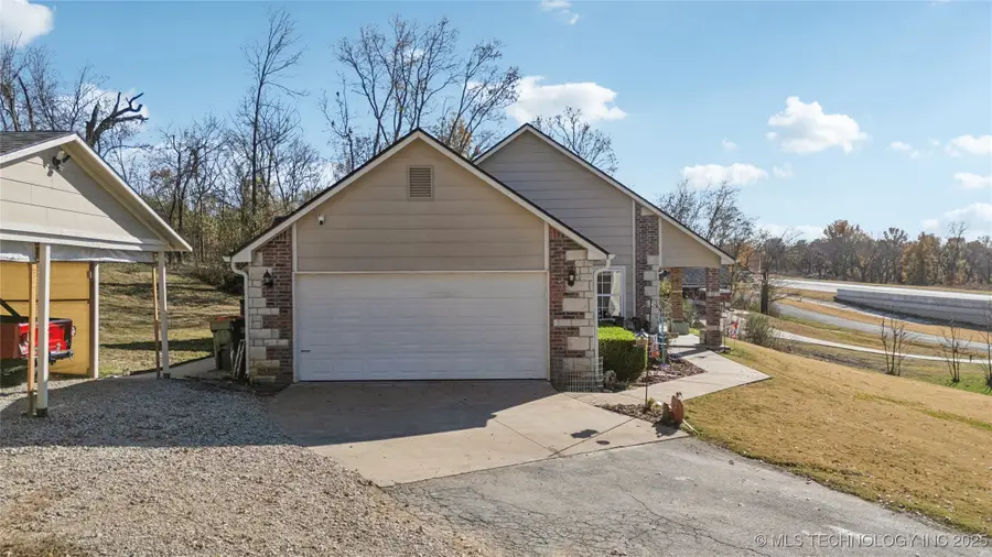 21497 S Falyn Road, Claremore, OK 74019 - Image #3