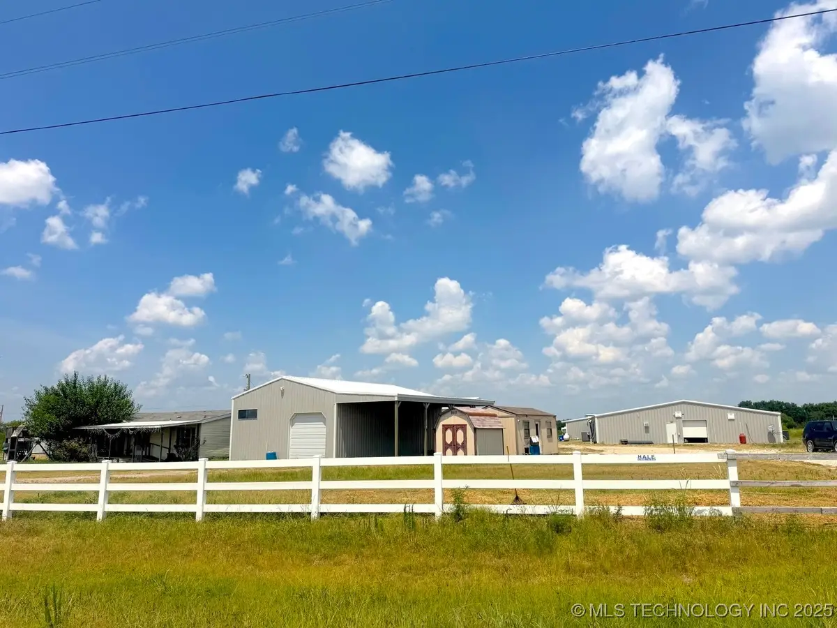 20211 Cedar Road, Henryetta, OK 74437 - Image #1