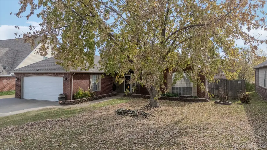 10906 E 95th Street N, Owasso, OK 74055 - Image #2