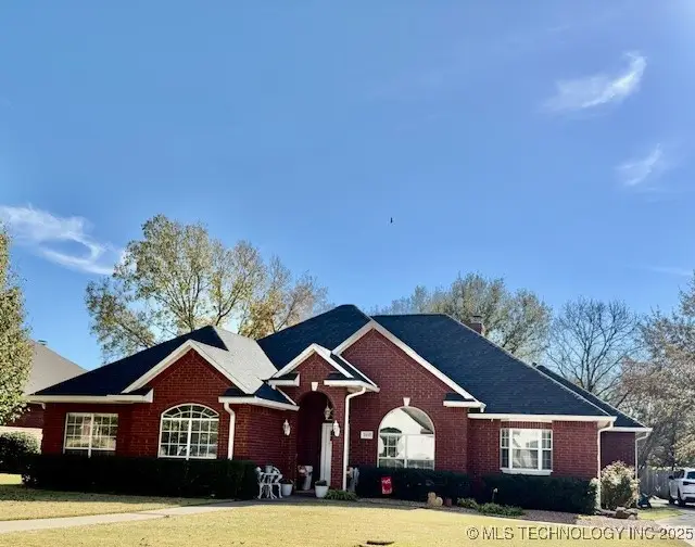 2412 S Rockford Parkway, Ardmore, OK 73401 - Image #1