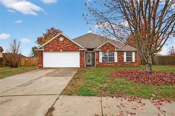 4743 Sunview Court, Bartlesville, OK 74006