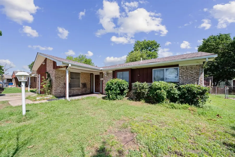 8817 E 2nd Street, Tulsa, OK 74112 - Image #2