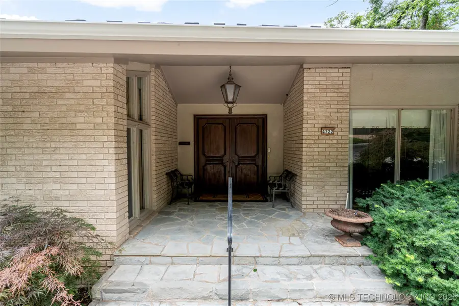4722 S Yorktown Place, Tulsa, OK 74105 - Image #3