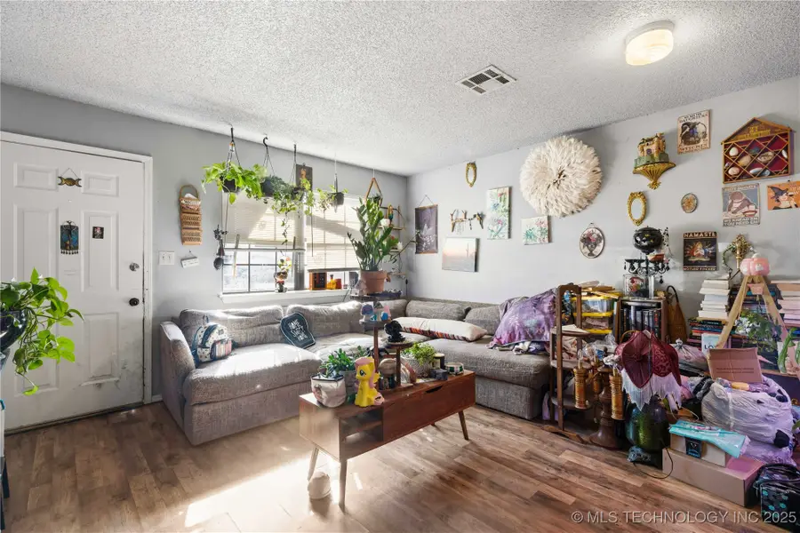 687 E 142nd Place, Glenpool, OK 74033 - Image #3