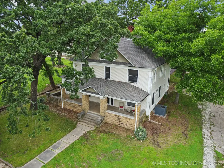 410 S Seminole Avenue, Okmulgee, OK 74447 - Image #2