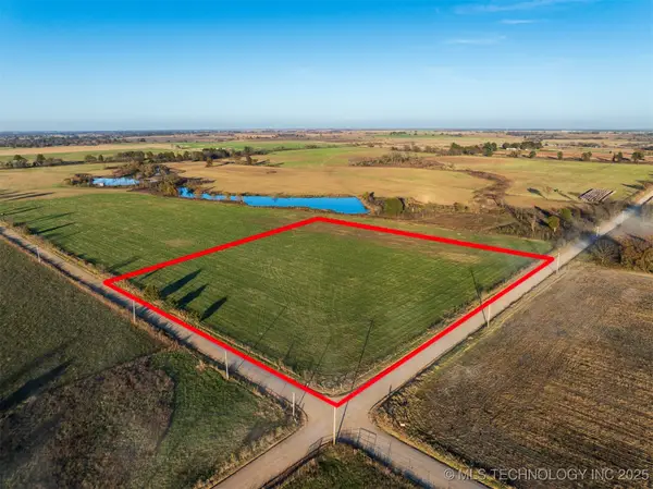 3 E 220 Road, Afton, OK 74331