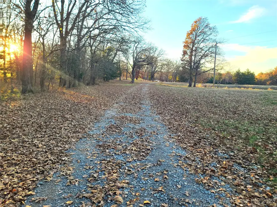 777 Caddo Hills, Caddo, OK 74729 - Image #3