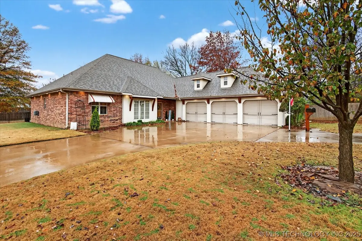 2409 Gary Avenue, Bartlesville, OK 74006 - Image #1
