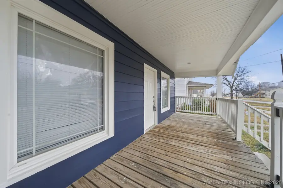 917 S Armstrong Avenue E, Bartlesville, OK 74003 - Image #3