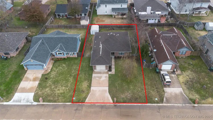 604 W 20th Street S, Claremore, OK 74019 - Image #2