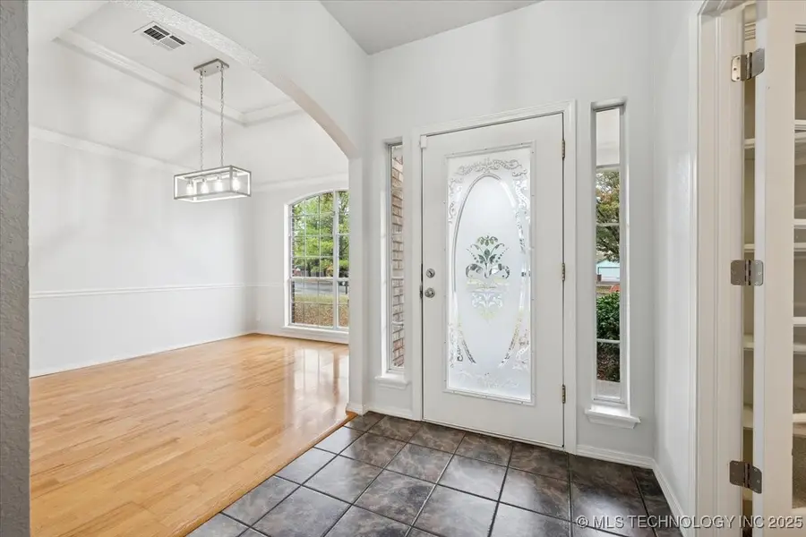 7736 S Trenton Avenue, Tulsa, OK 74136 - Image #2