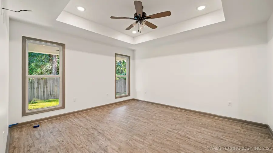 202 N Ora Street, Pryor, OK 74361 - #3