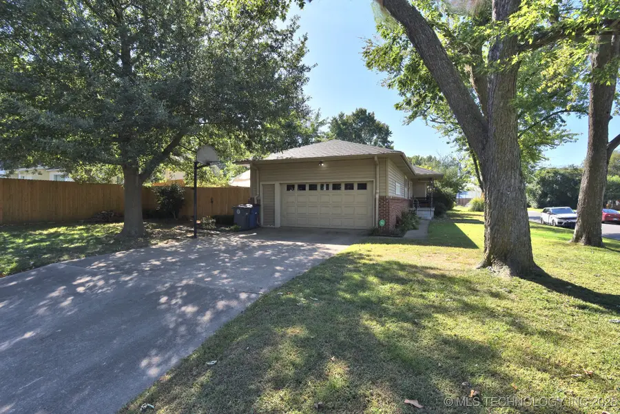 2803 S Gary Place, Tulsa, OK 74114 - Image #3