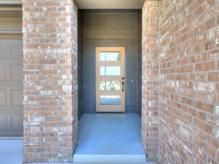 13402 E 124th Street, Collinsville, OK 74021 - #3