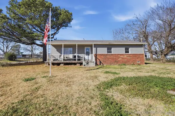 219 SE 1st Street, Checotah, OK 74426