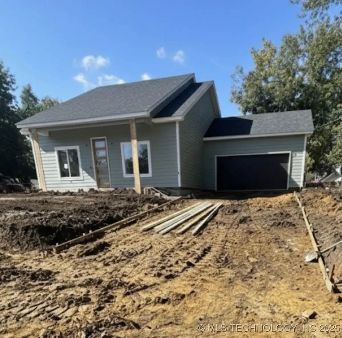 1602 N Atlanta Court, Tulsa, OK 74110 - Image #1