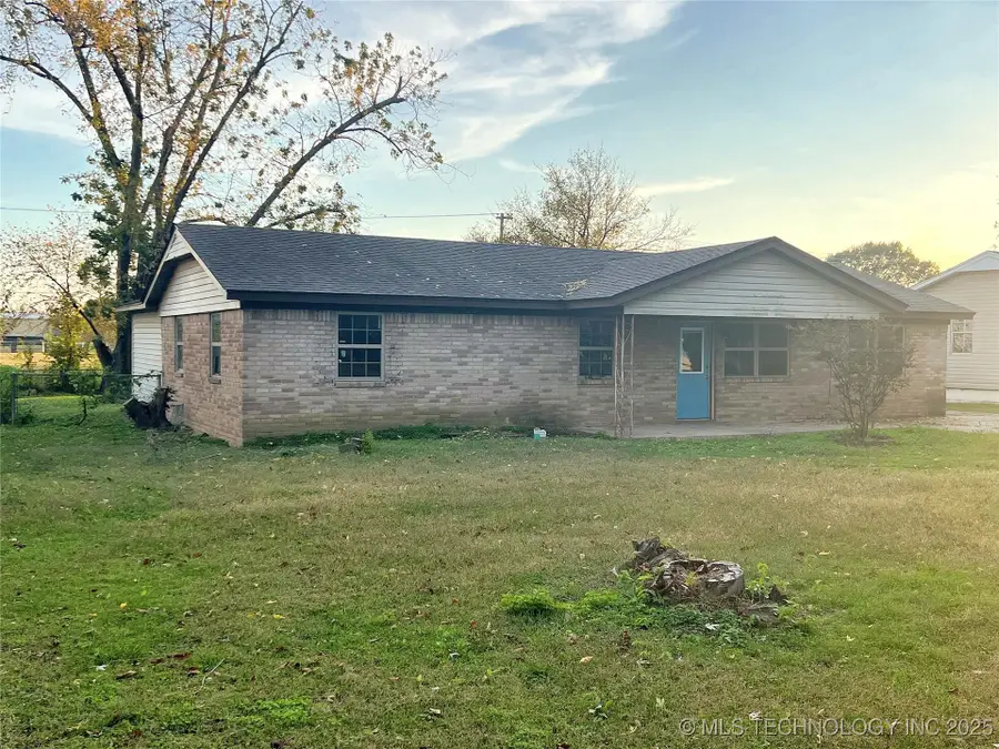 402 W Denton Avenue, Sallisaw, OK 74955 - Image #3