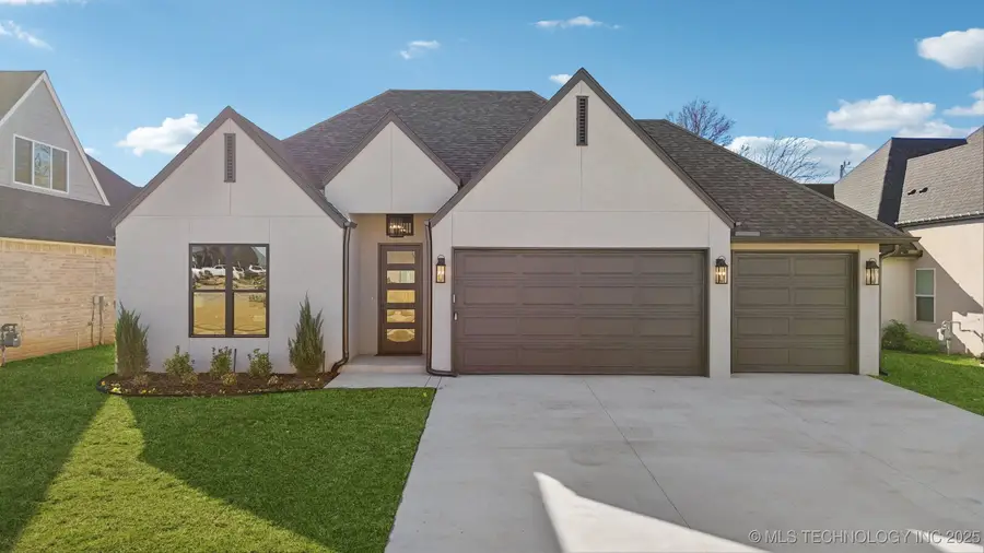 2078 E 138th Street S, Bixby, OK 74008 - Image #2