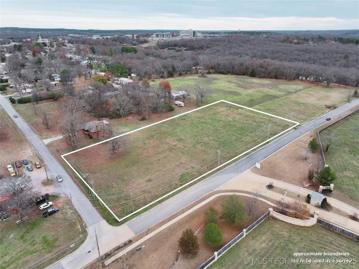 1290 E 4th Street, Tahlequah, OK 74464 - Image #1