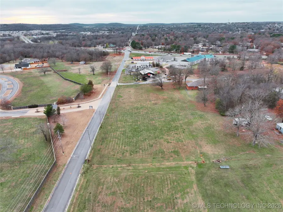 1290 E 4th Street, Tahlequah, OK 74464 - Image #3