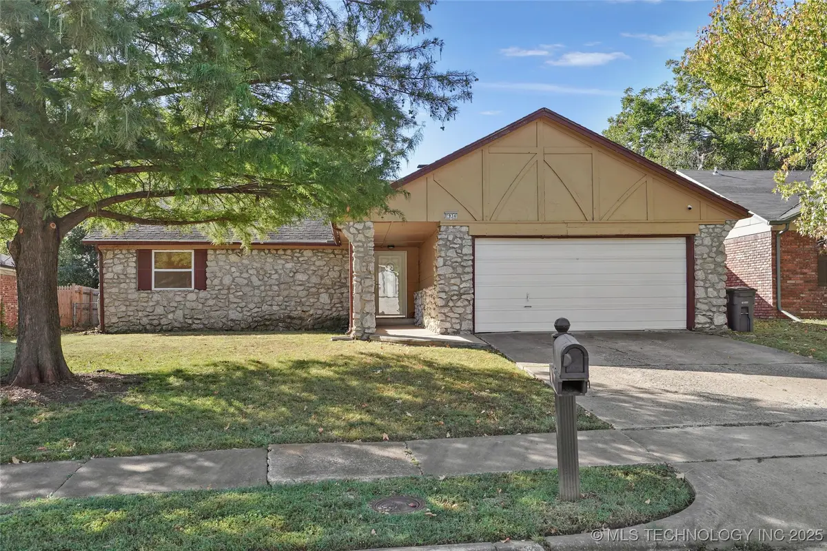 8934 E 56th Place, Tulsa, OK 74145 - Image #1