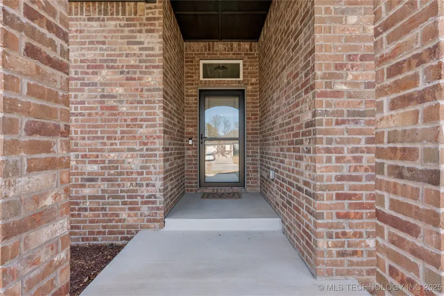 6250 E 146th Street S, Bixby, OK 74008 - Image #2