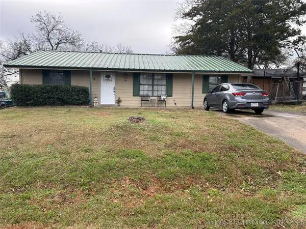 204 Elm Avenue, Fort Gibson, OK 74434