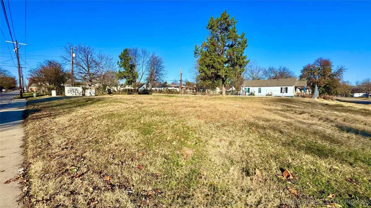 3015 E Archer Street, Tulsa, OK 74110 - Image #1
