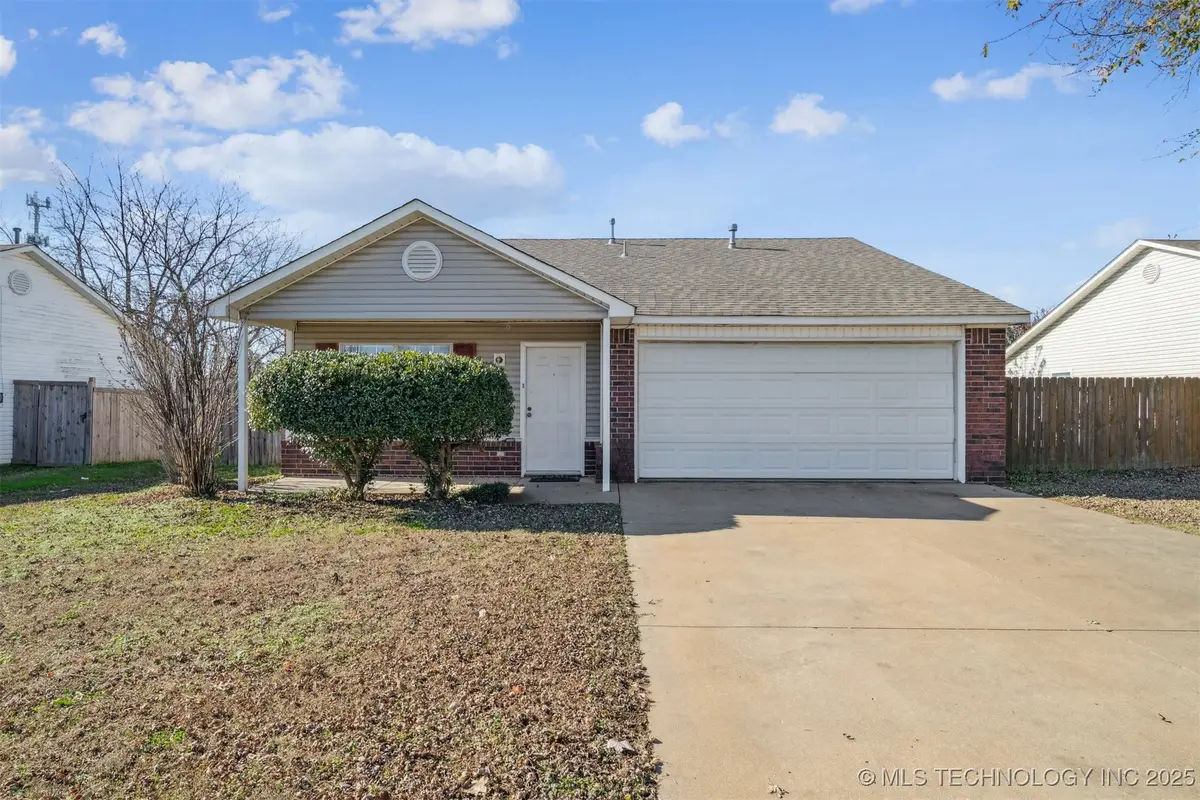 1921 Bristol Road, Claremore, OK 74017 - Image #1