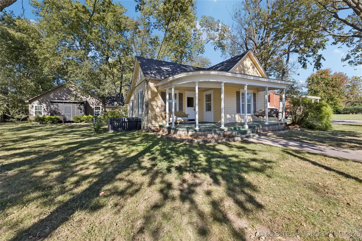 923 N Seminole Avenue, Claremore, OK 74017 - Image #1