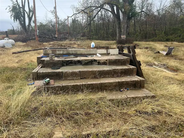 1825 N 4257 Road, Pryor, OK 74361