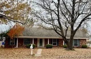 4120 S Maple Avenue E, Broken Arrow, OK 74011