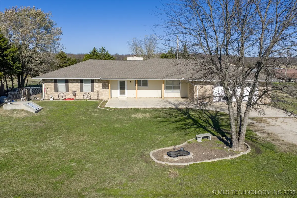 379022 Old Highway 62, Okemah, OK 74859 - Image #1
