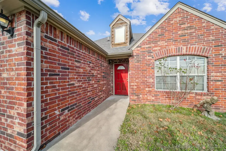 315 E Oak Street, Skiatook, OK 74070 - Image #3