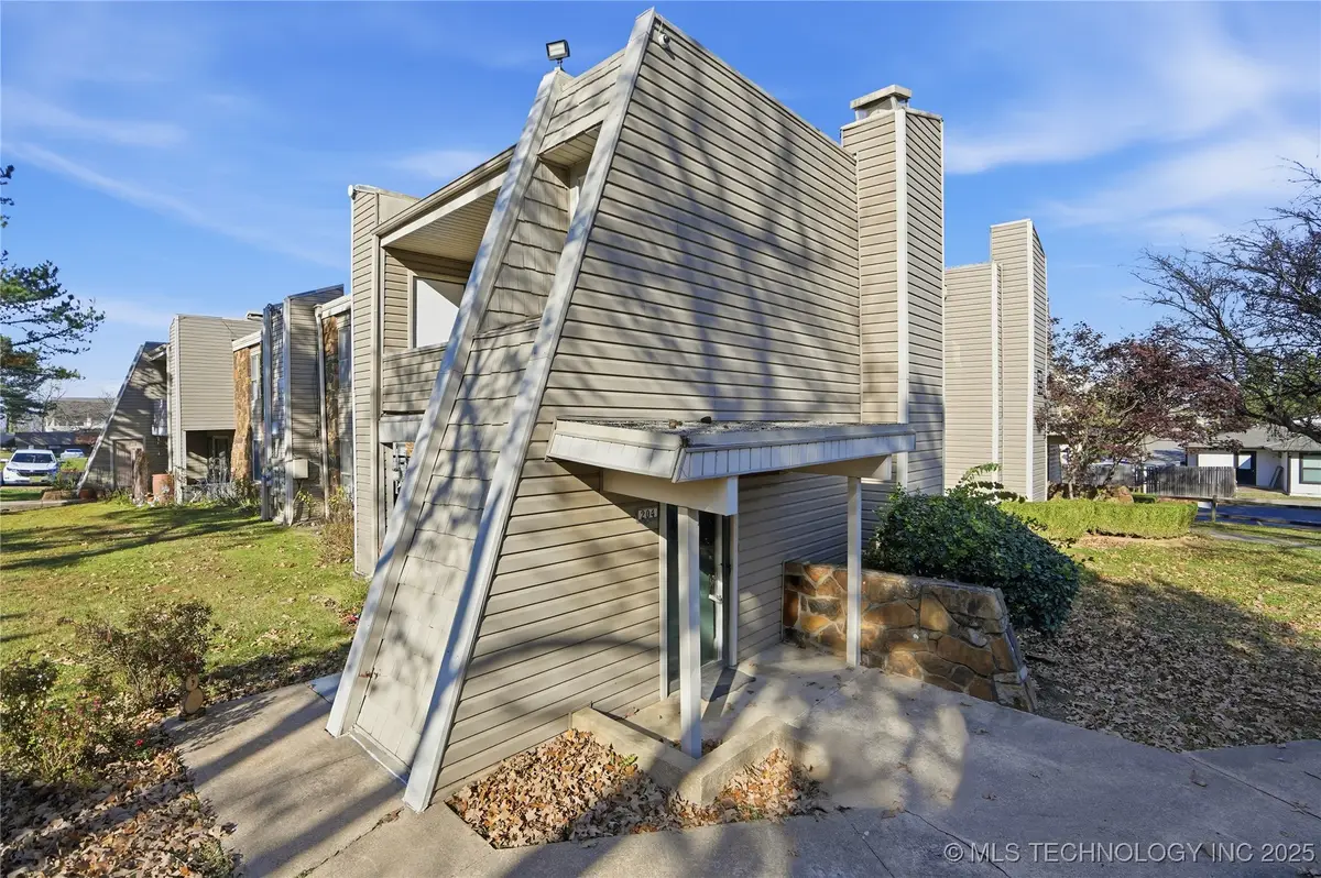 7317 S Yale Avenue #204, Tulsa, OK 74136 - Image #1