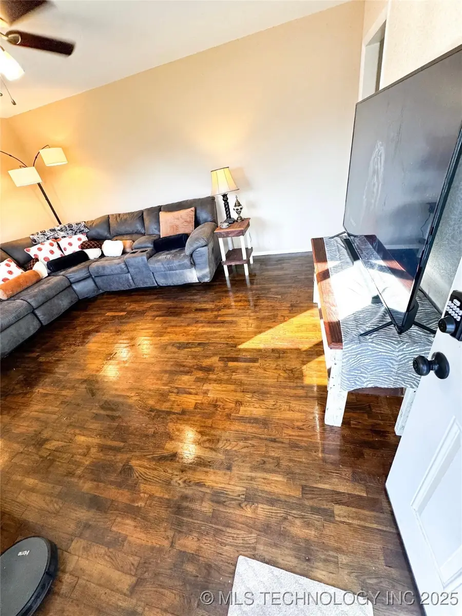 710 W Tahlequah, Sulphur, OK 73086 - Image #2