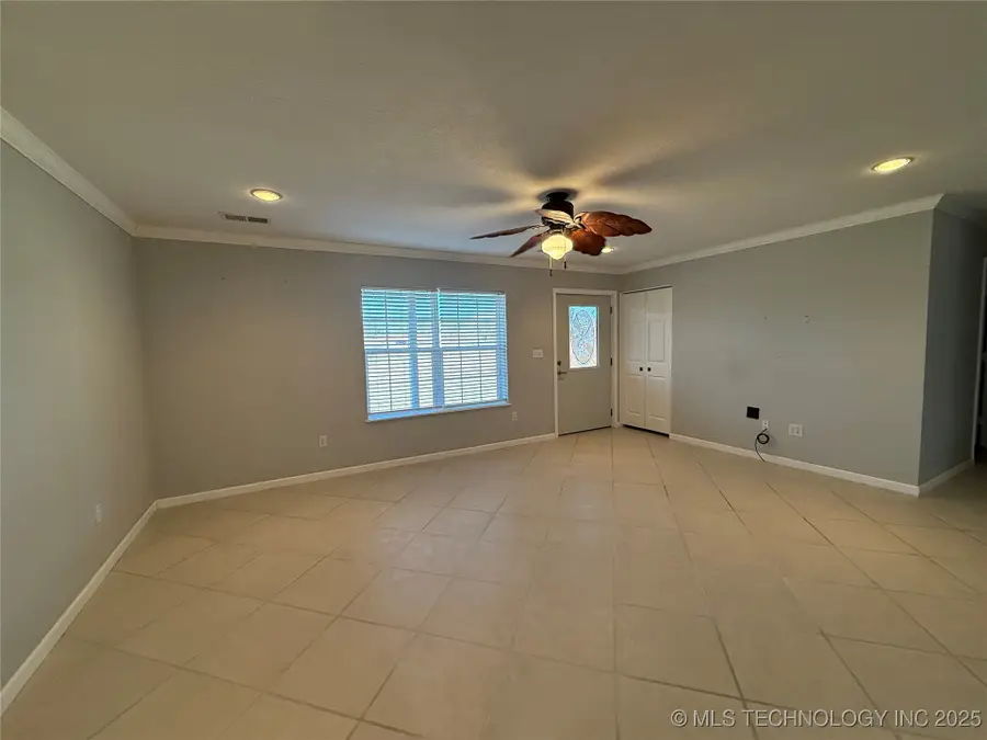 2930 N 11th Street W, Muskogee, OK 74401 - Image #2