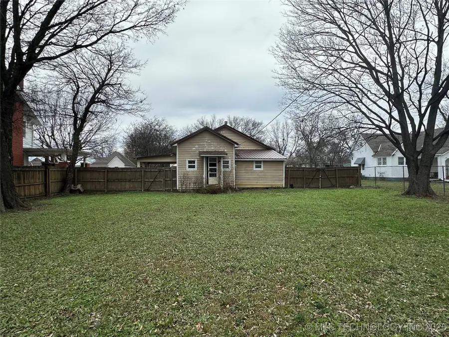 922 Vine Street, Chelsea, OK 74016 - Image #2