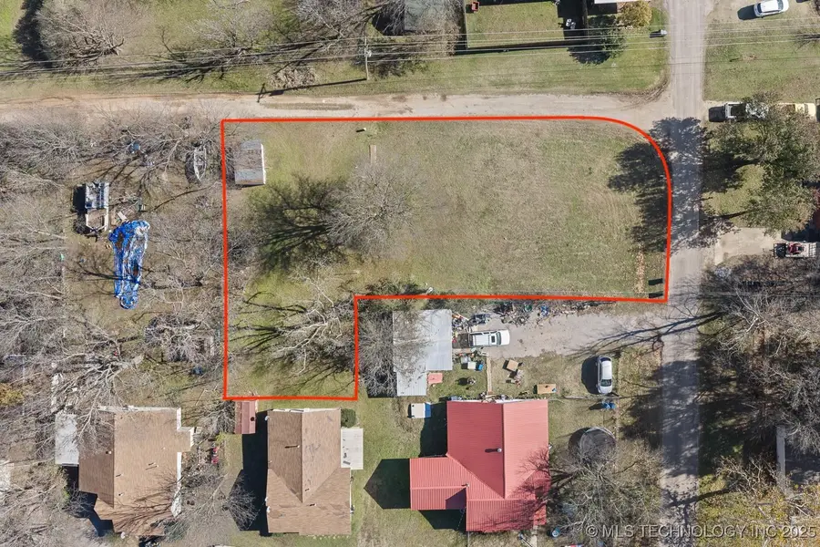 605 E Cherokee Street, Marietta, OK 73448 - Image #2