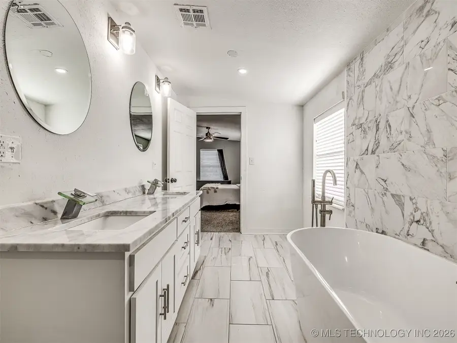 1227 S Richmond Avenue, Tulsa, OK 74112 - Image #3