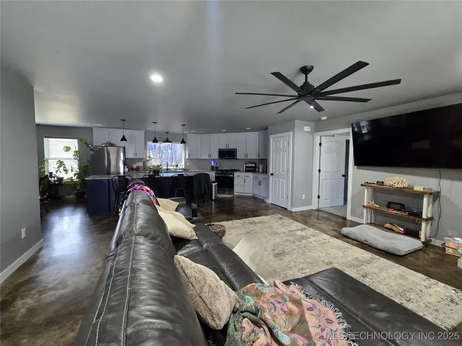 16458 S 401st West Avenue, Bristow, OK 74010 - Image #3