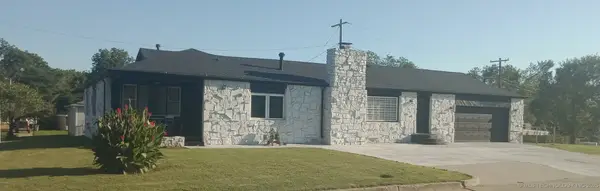 32 E 44th Place, Tulsa, OK 74106