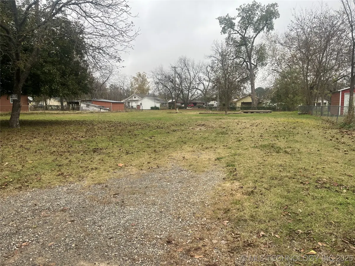 516 13th Avenue, Durant, OK 74701 - Image #1